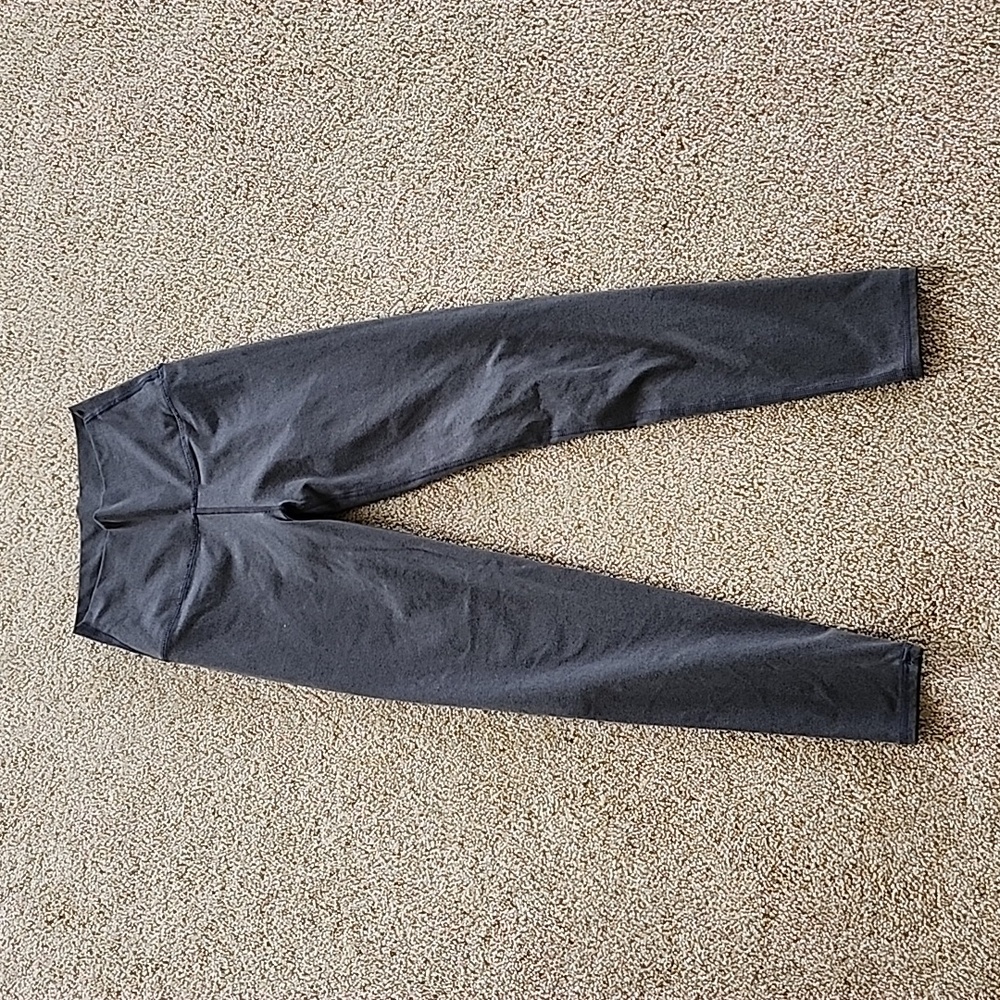 Women size extra small aerie gray leggings chill play and move. Support top